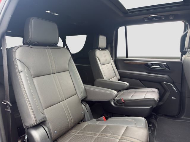 2025 Chevrolet Suburban High Country - Photo 18