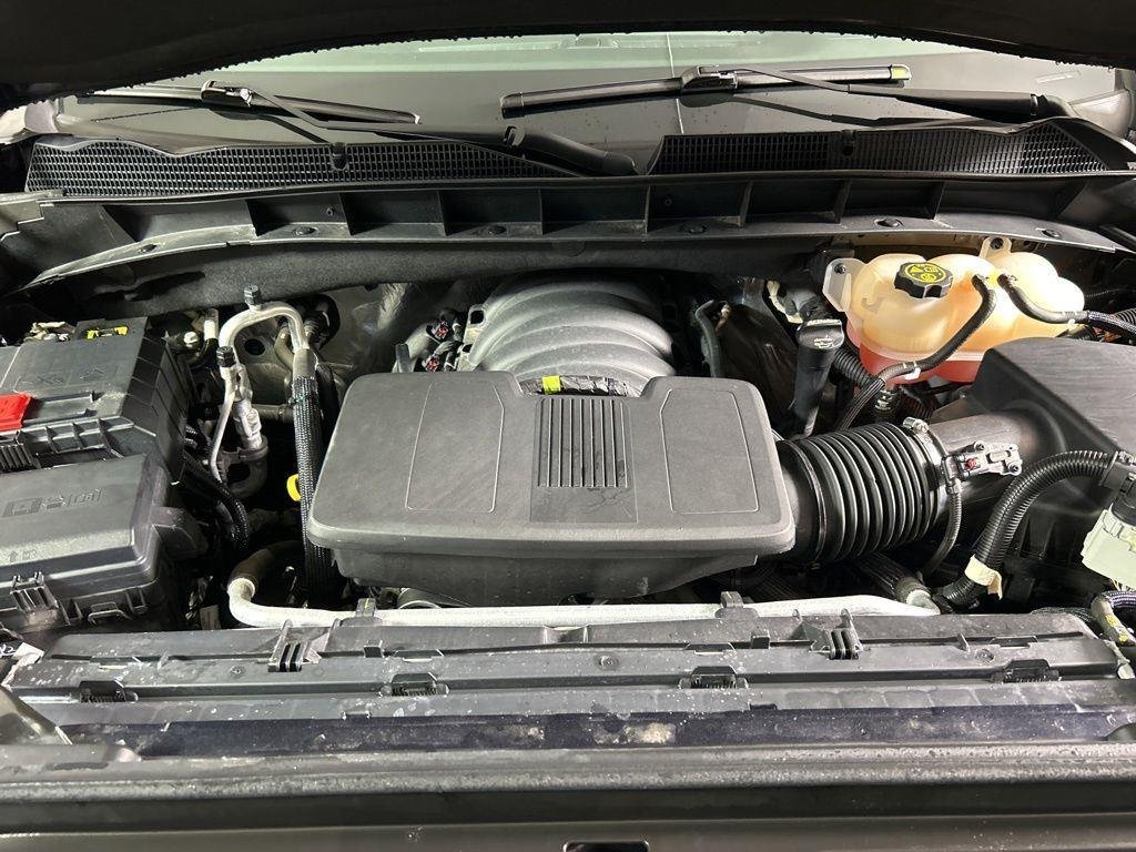 Used 2023 Titanium GMC Denali image 13
