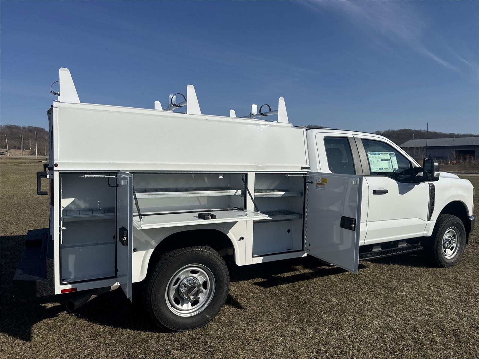 New 2026 Oxford White Ford XL image 2