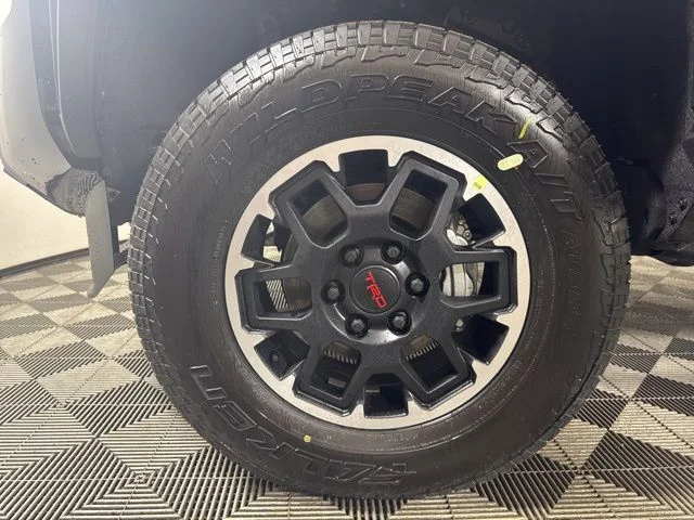 2026 Toyota Tacoma TRD Off Road - Photo 10