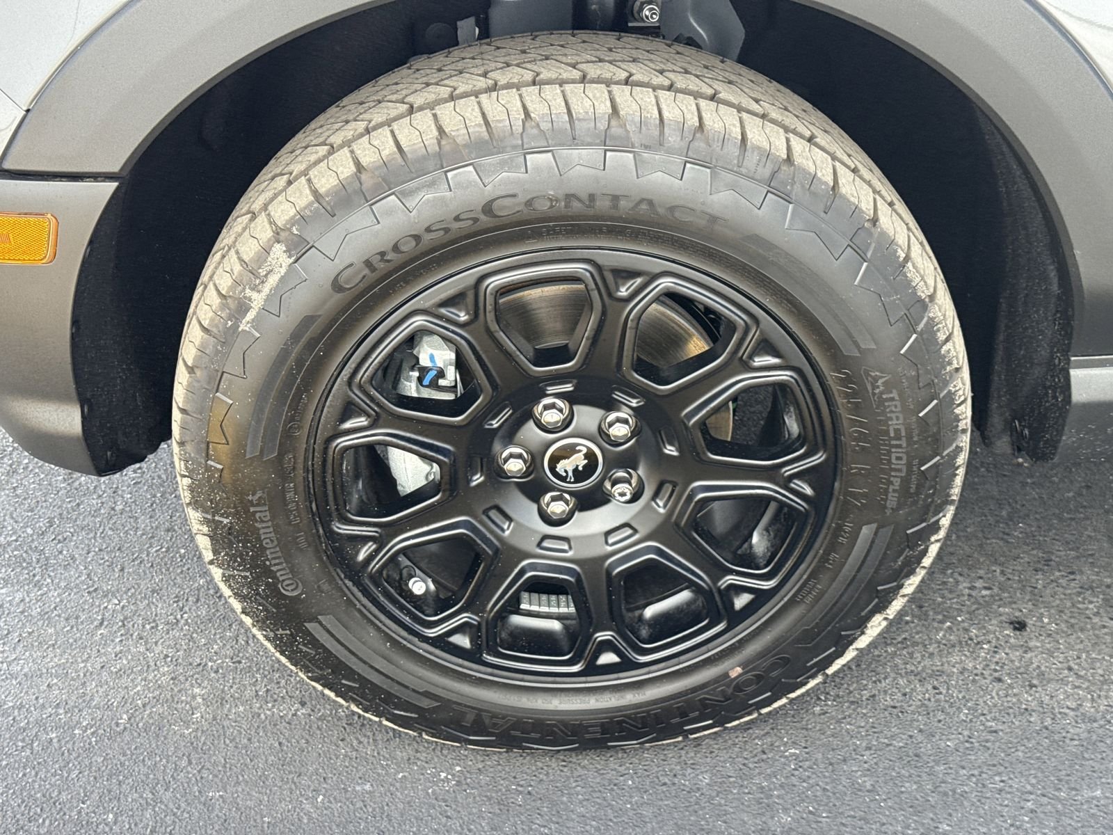 New 2026 Carbonized Gray Metallic Ford Badlands image 30