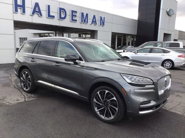 2023 Lincoln Aviator Reserve AWD's photo