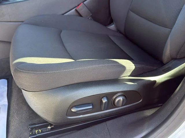 Used 2024 White Chevrolet LT image 30