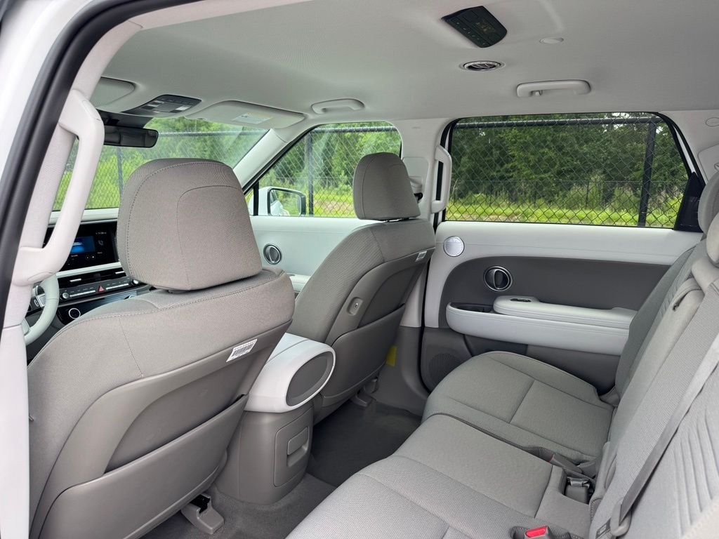 Certified Used 2026 White Hyundai SE image 18