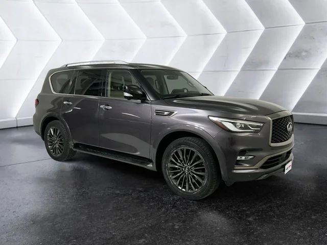 2023 INFINITI QX80 Premium Select