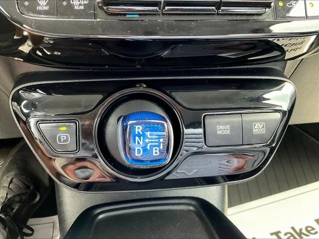 Used 2019 Gray Toyota L image 8