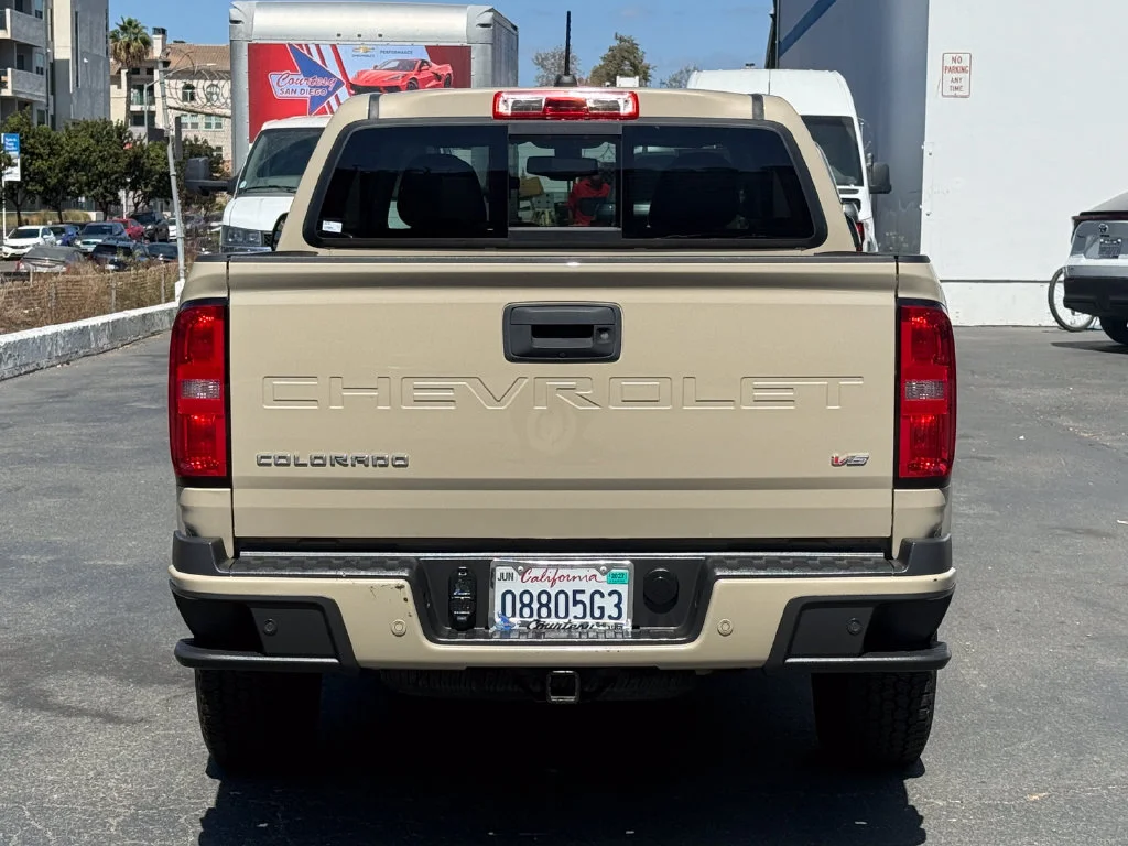 Used 2021 SAND DUNE METALLIC Chevrolet 4WD Z71 image 7