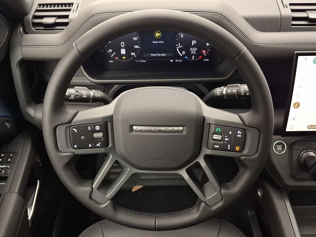 New 2026 Tasman Blue Metallic Land Rover S image 17