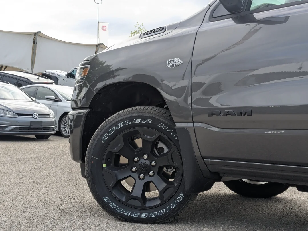 New 2026 Grey RAM Sport - - 5.7L HEMI V8 - Trailer Brake Control - 27-Gal Fuel Tank - Mopar Mats & More! image 9
