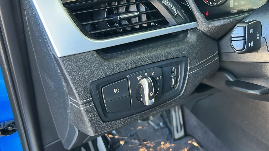 Used 2023 Blue BMW sDrive28i image 13