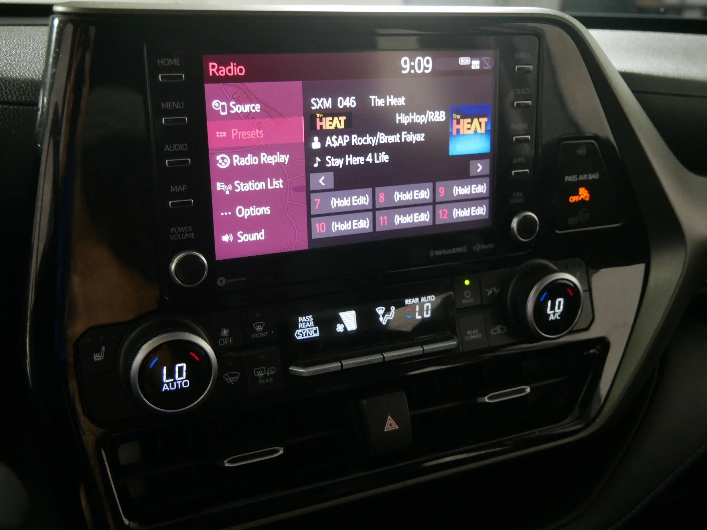 Used 2020 Opulent Amber Toyota XLE image 22
