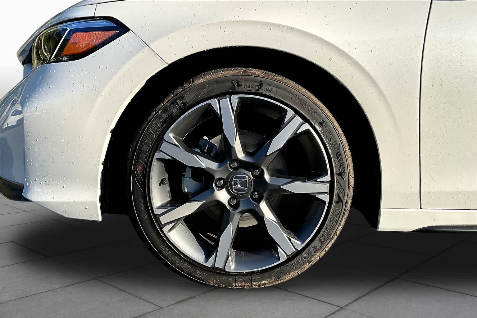 New 2026 Platinum White Pearl Honda Sport Touring image 9