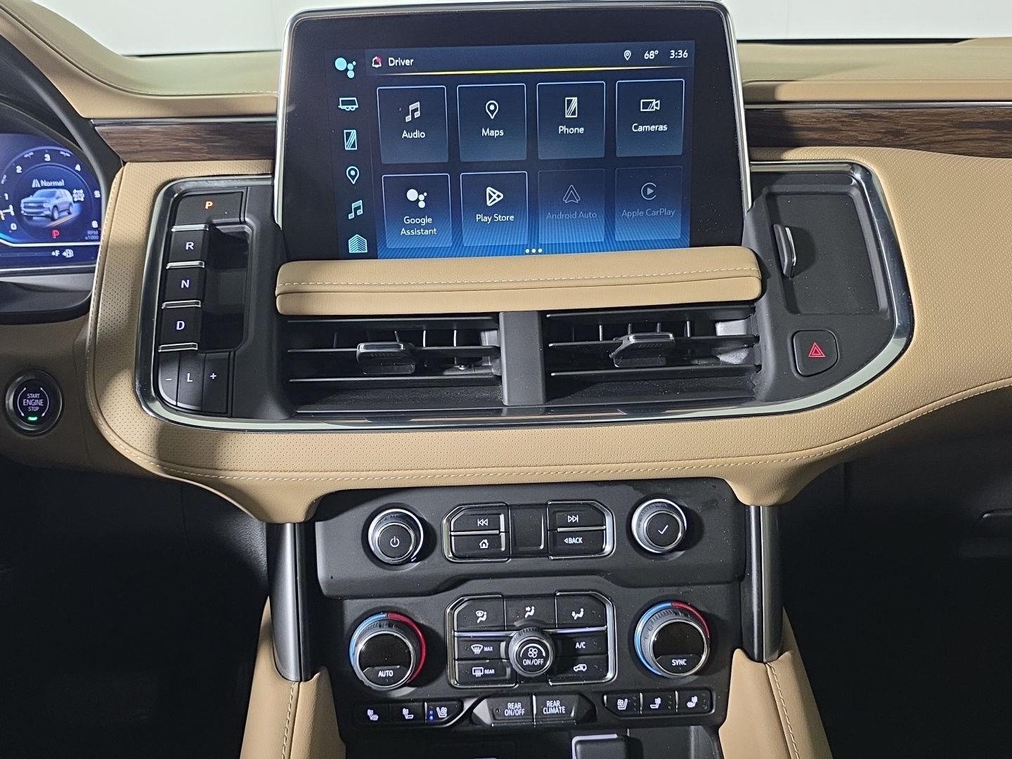 Used 2024 Iridescent Pearl Tricoat Chevrolet Premier image 20