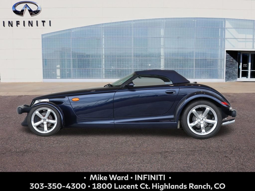 Used 2001 Blue Chrysler Base image 3