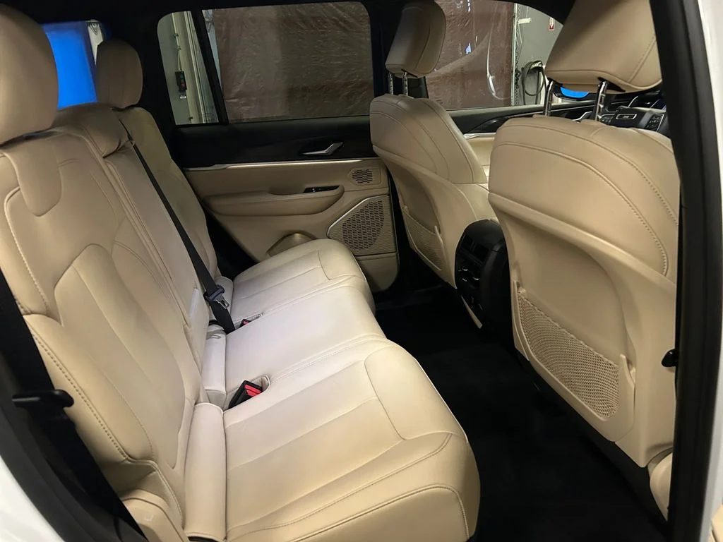 Used 2023 Bright White Jeep Limited image 17