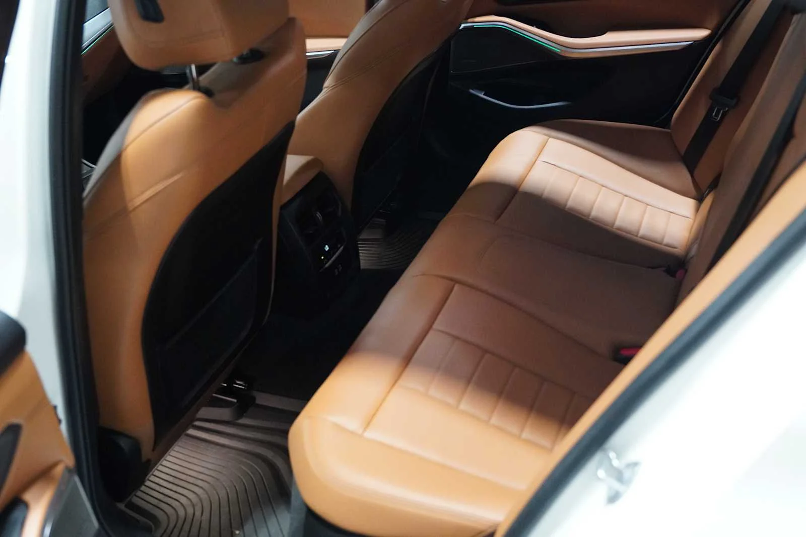 Used 2021 Mineral White Metallic BMW M340i image 22