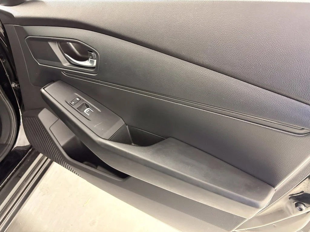 Used 2023 Black Honda LX image 36