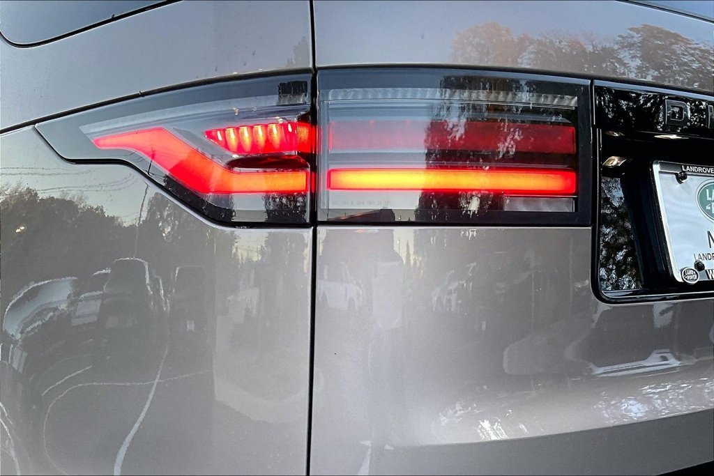 Used 2021 Brown Land Rover HSE R-Dynamic image 33