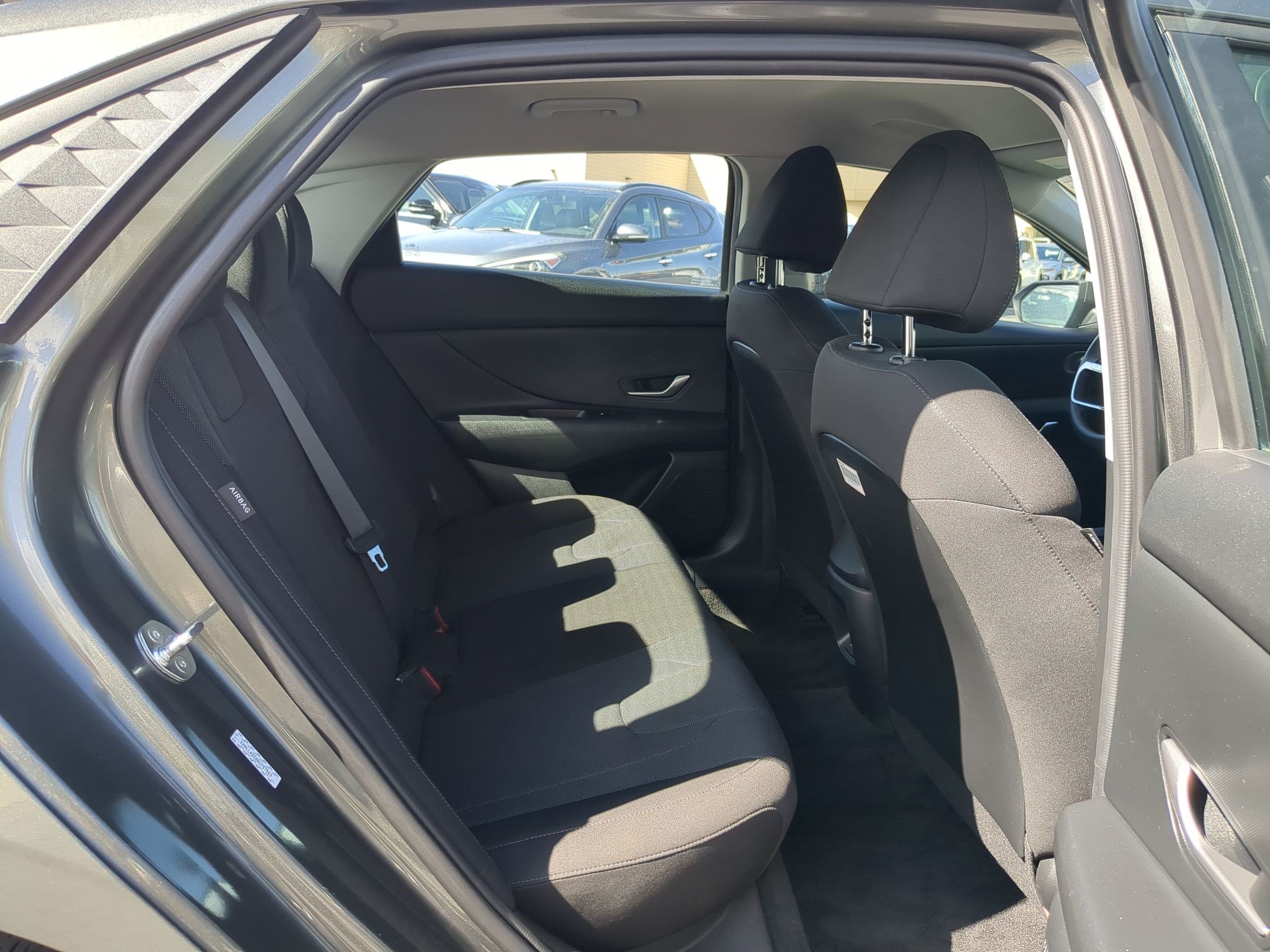 2024 Hyundai Elantra SE - Photo 28