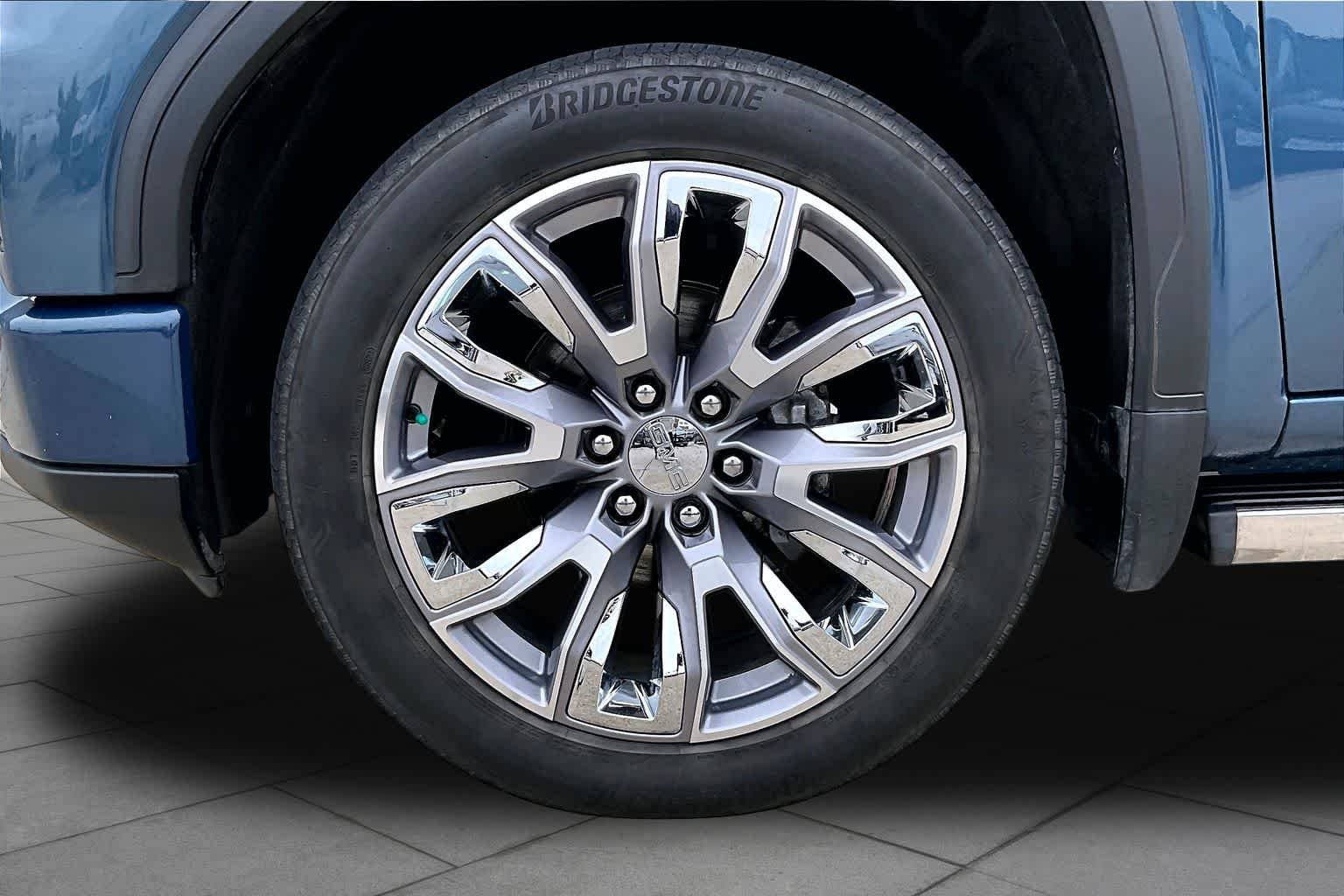 Used 2024 Downpour Metallic GMC Denali image 11
