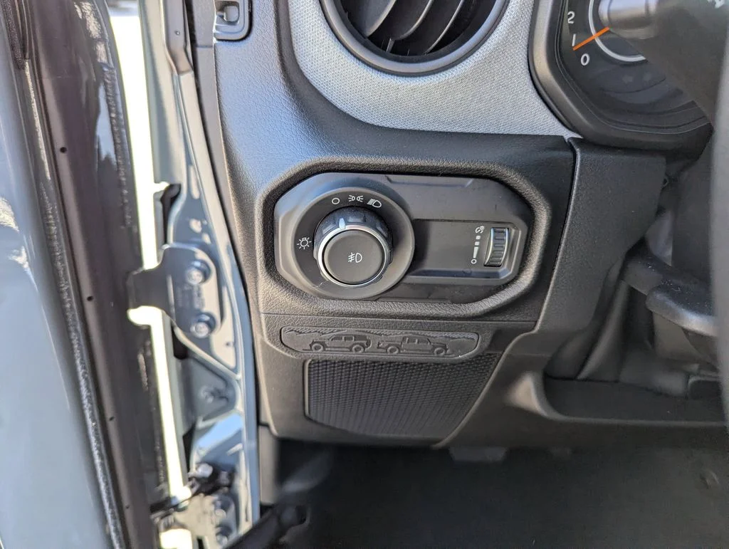 New 2026 Anvil Clear-Coat Exterior Paint Jeep Sport image 20