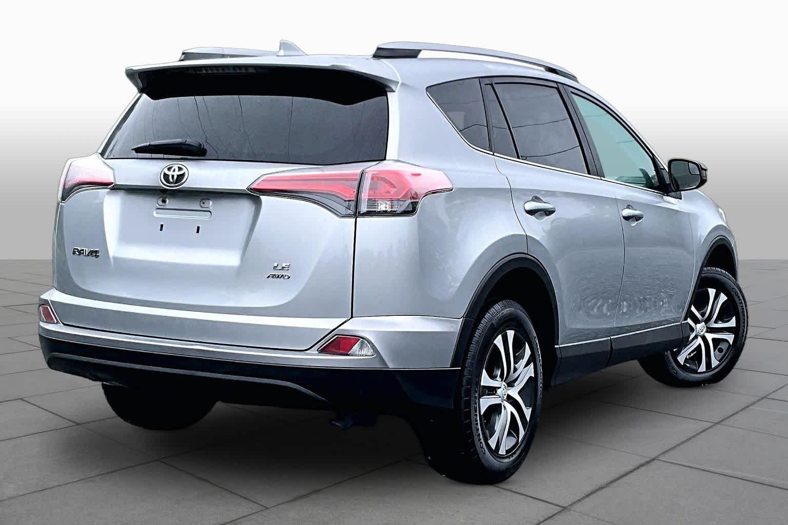 Used 2017 Silver Sky Metallic Toyota LE image 13