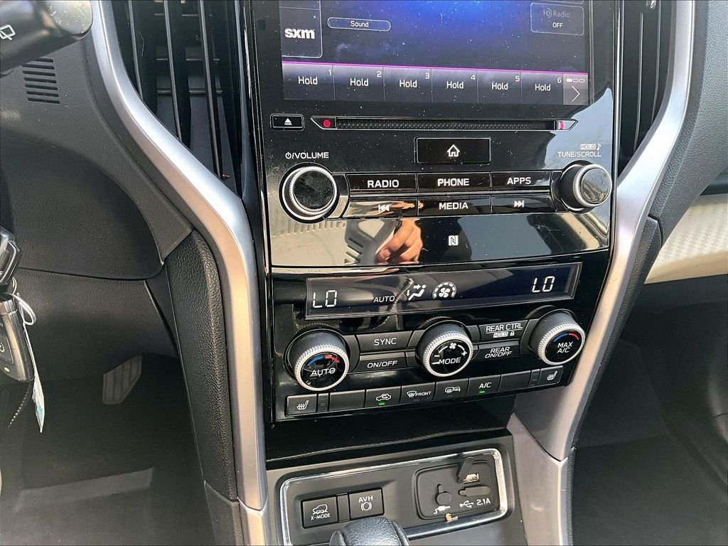 Used 2019 Ice Silver Metallic Subaru Premium image 26