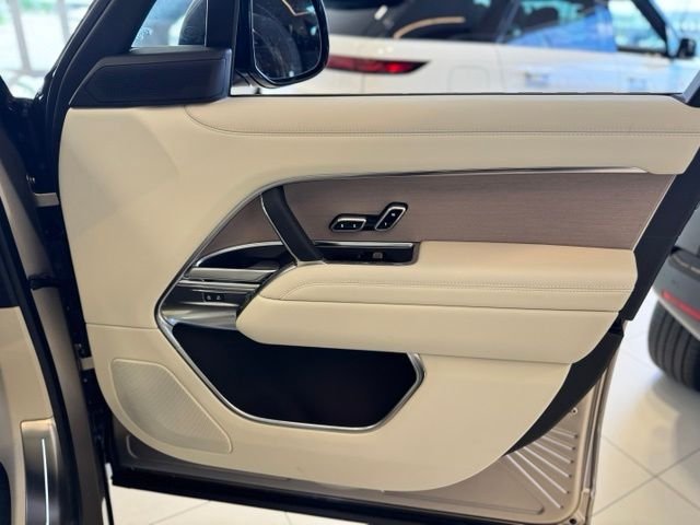 New 2026 Batumi Gold Land Rover SE image 14