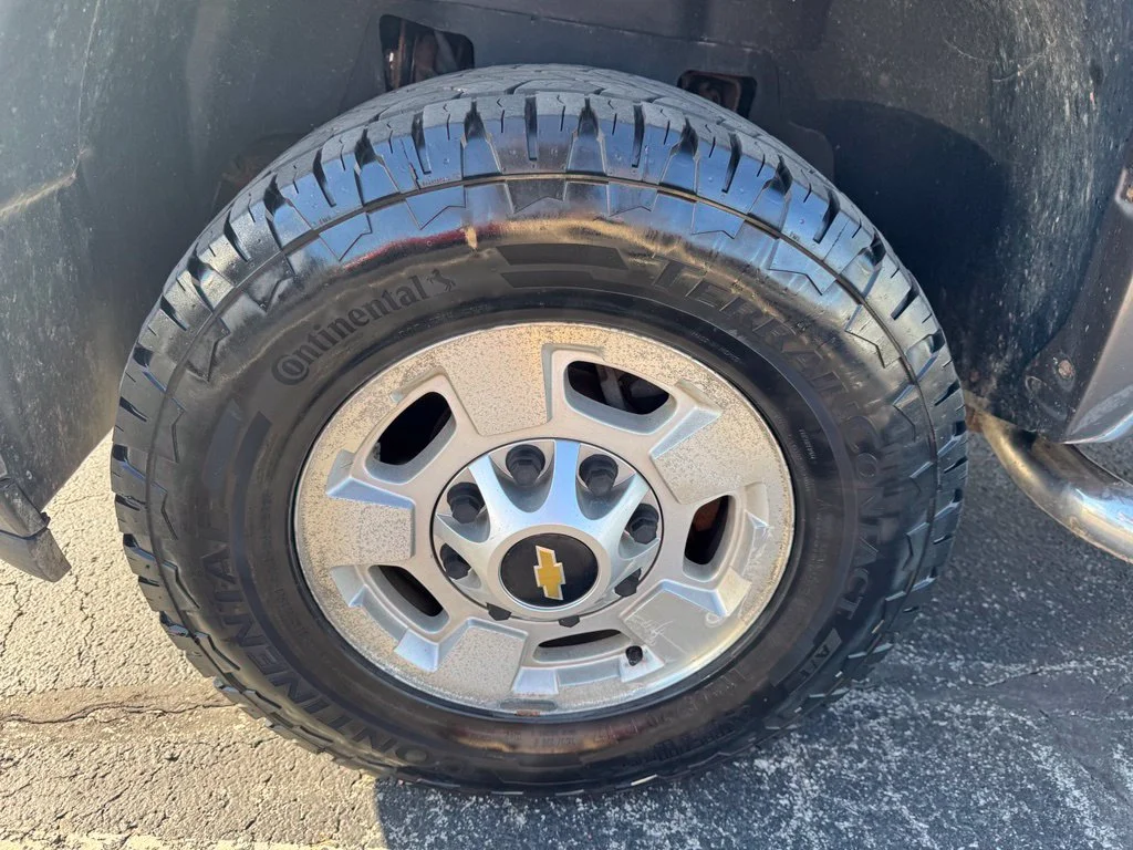 Used 2013 Gray Chevrolet LT image 37