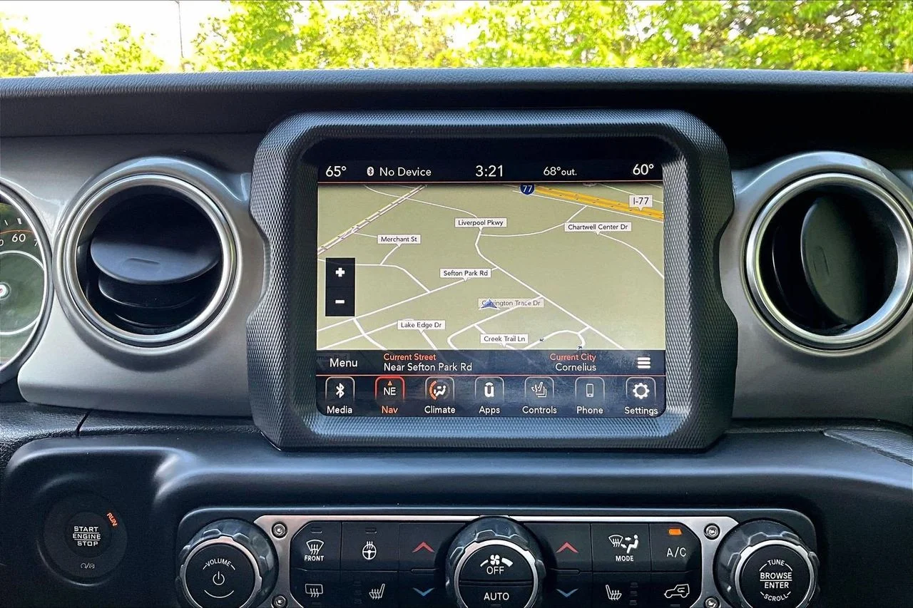 Certified Used 2022 Black Jeep Sahara image 13