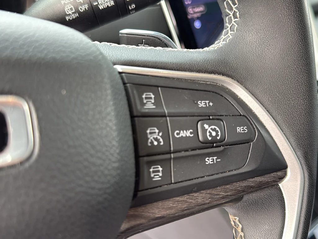 Used 2023 Gray Jeep Limited image 38