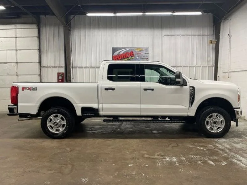 New 2026 Oxford White Ford F-350® XLT image 6