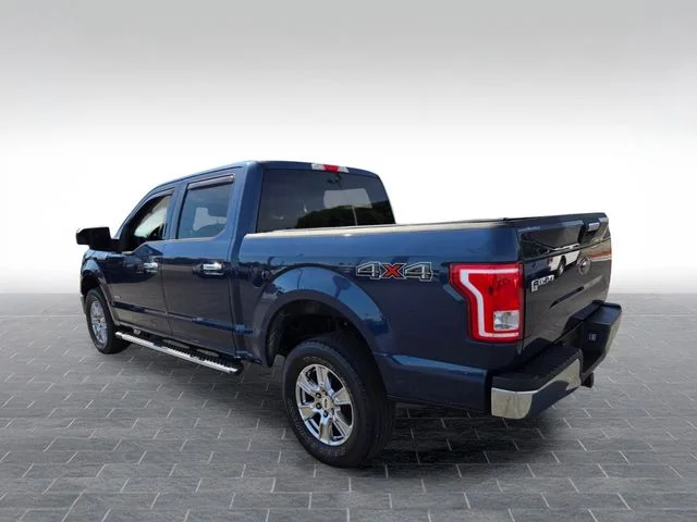 Used 2015 Blue Ford XLT image 6
