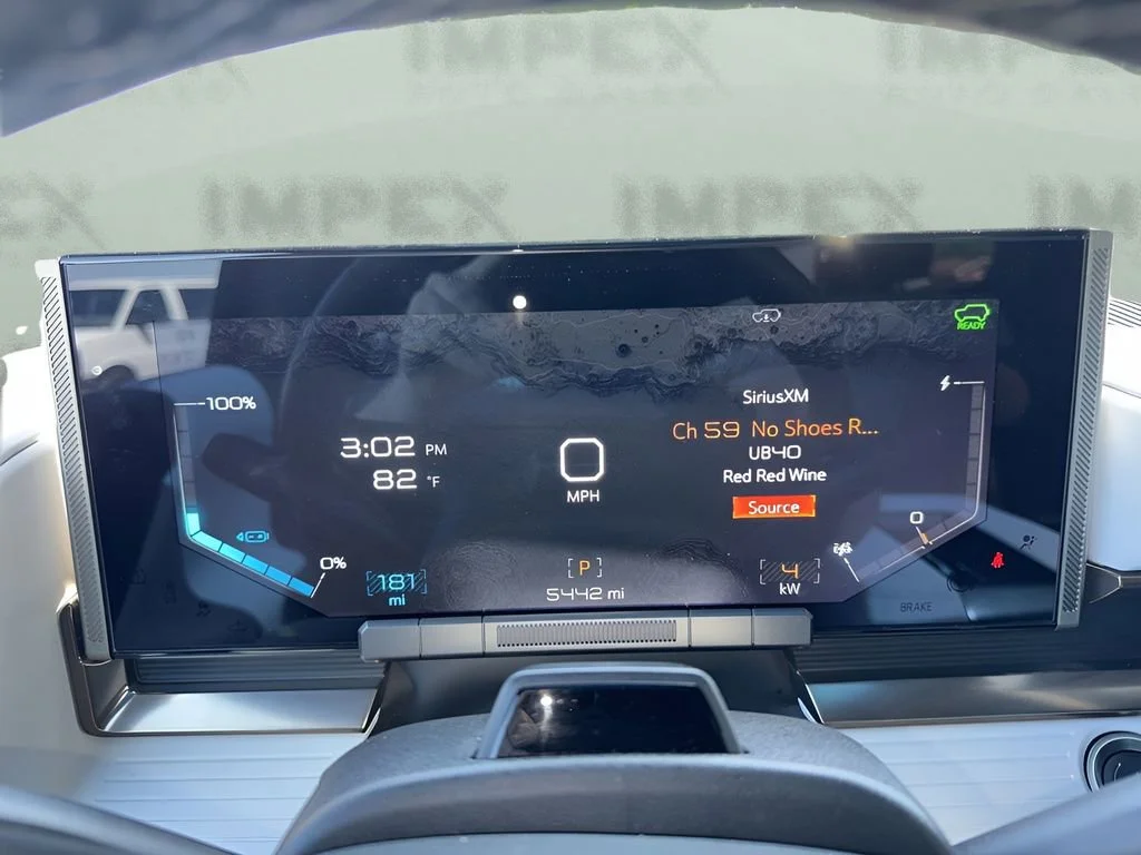 Used 2025 Solar Orange GMC 3X image 26