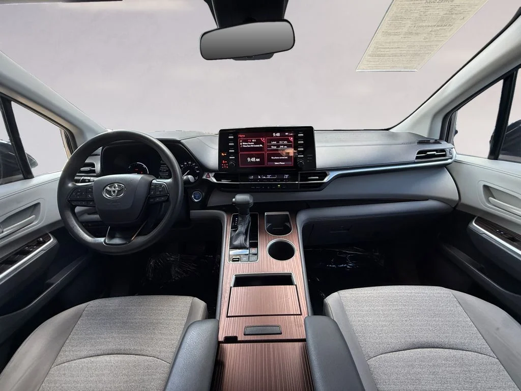 Used 2022  Toyota LE image 12
