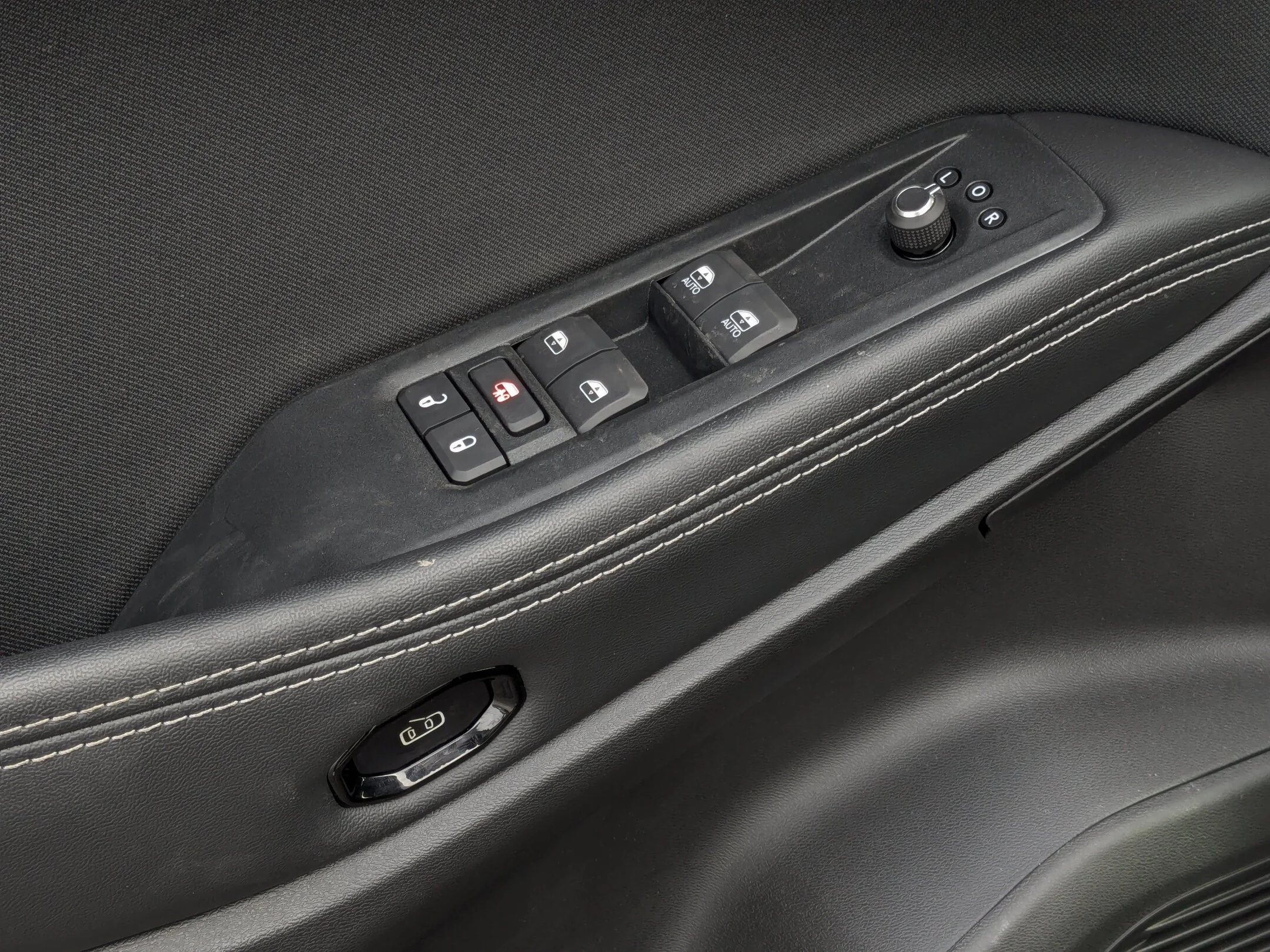 New 2026 Black Jeep Laredo - - Hybrid - Adaptive Cruise - 12.3 Display - Heated Seats/Wheel - Remote Start & More! image 13