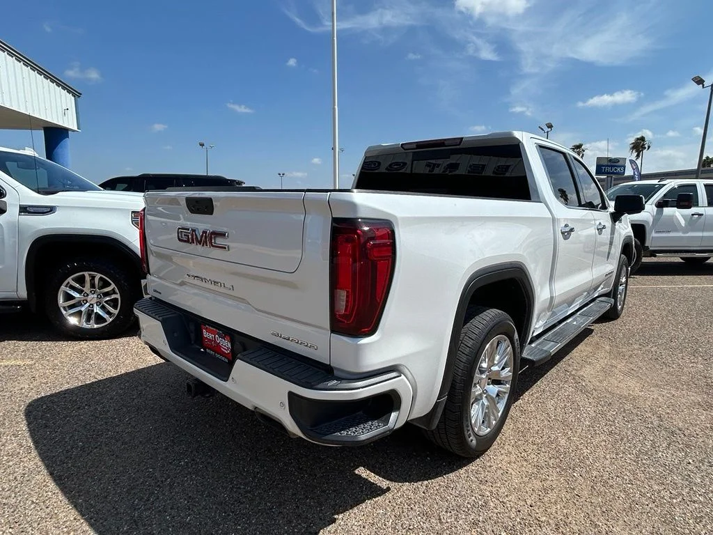 Used 2021 White GMC Denali image 6