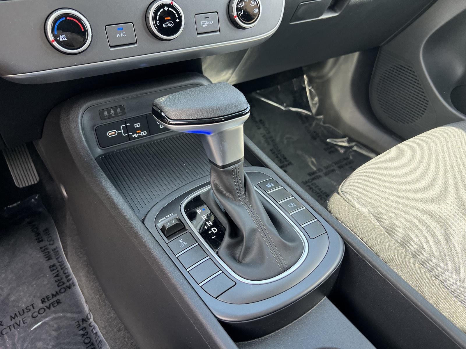 2026 Hyundai Kona SE - Photo 37