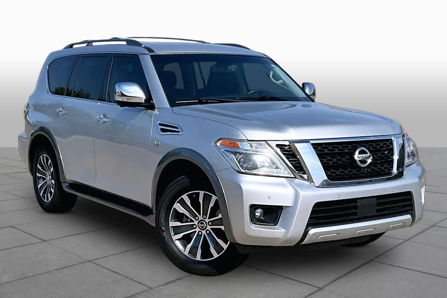 Used 2017 Brilliant Silver Nissan SL image 3