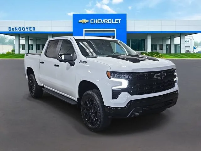 New 2026 Summit White Chevrolet LT Trail Boss image 4