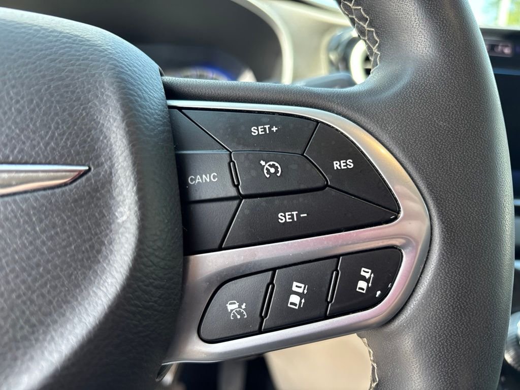 Used 2024 Silver Chrysler Touring L image 25