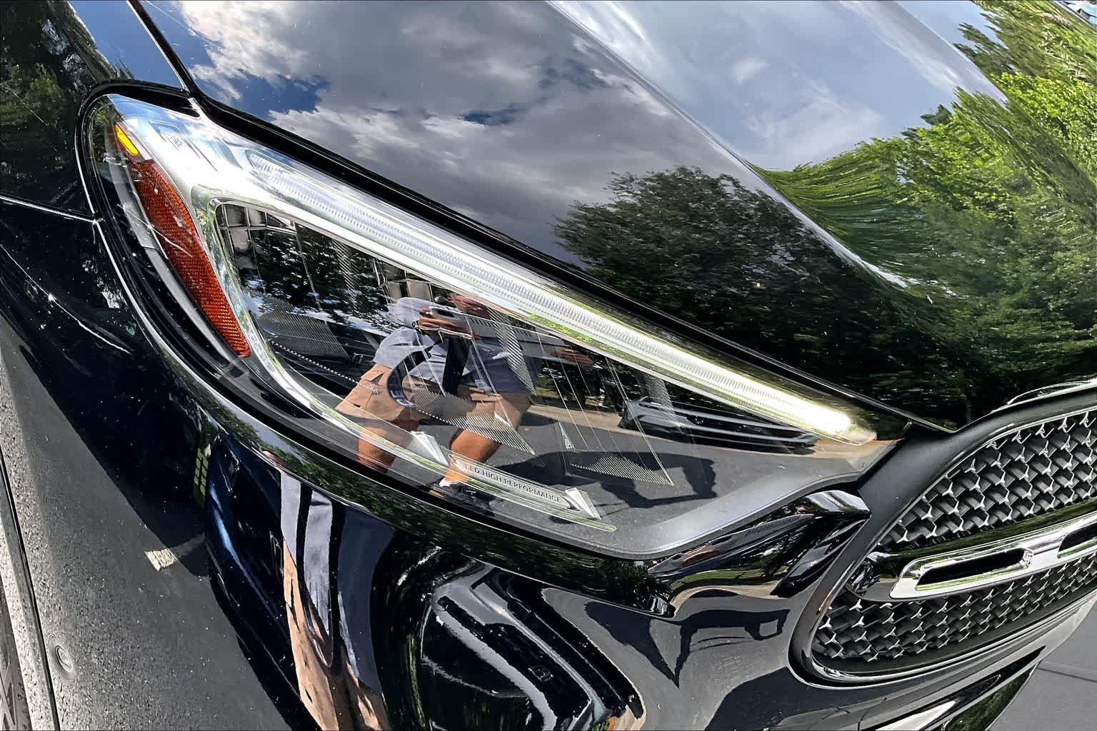 Certified Used 2024 BLACK Mercedes-Benz GLC 300 image 27