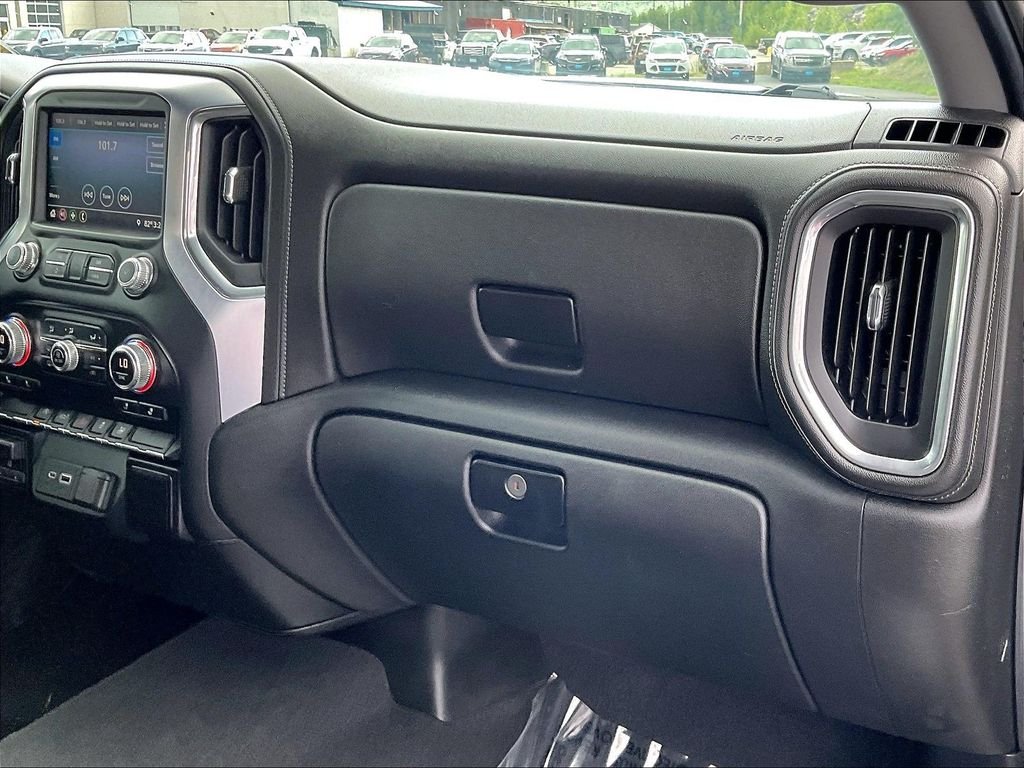 Used 2019 Black GMC SLE image 13