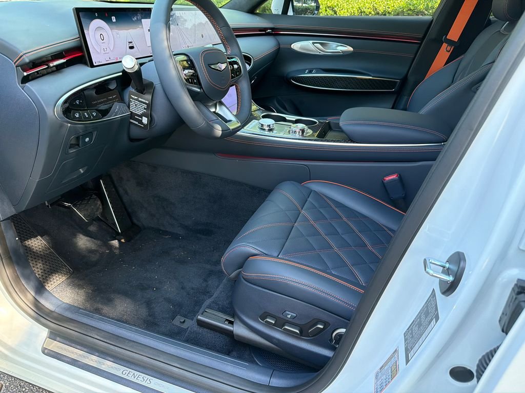 New 2026 White Genesis 3.5T SPORT PRESTIGE image 9