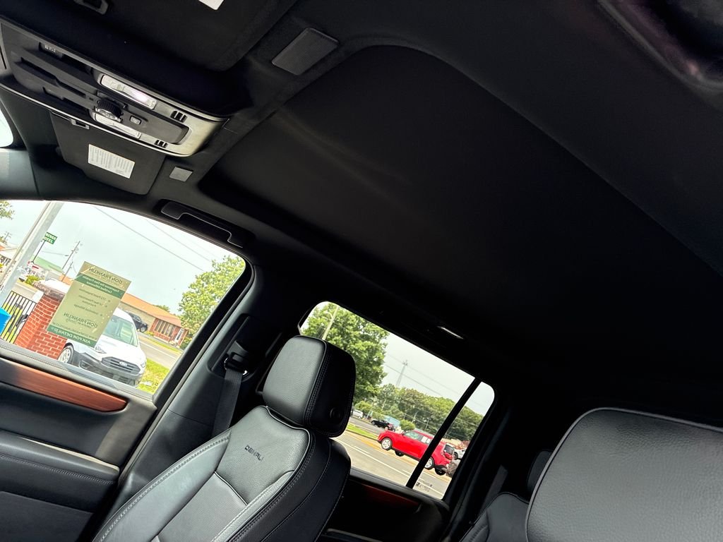 Used 2025 Red GMC Denali image 16