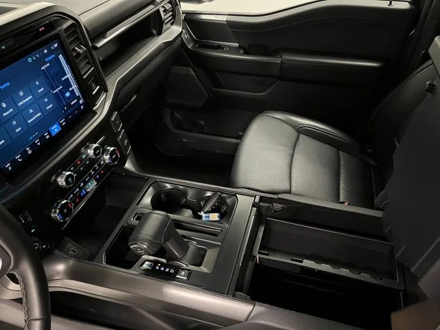 Used 2025 Gray Ford Lariat image 39
