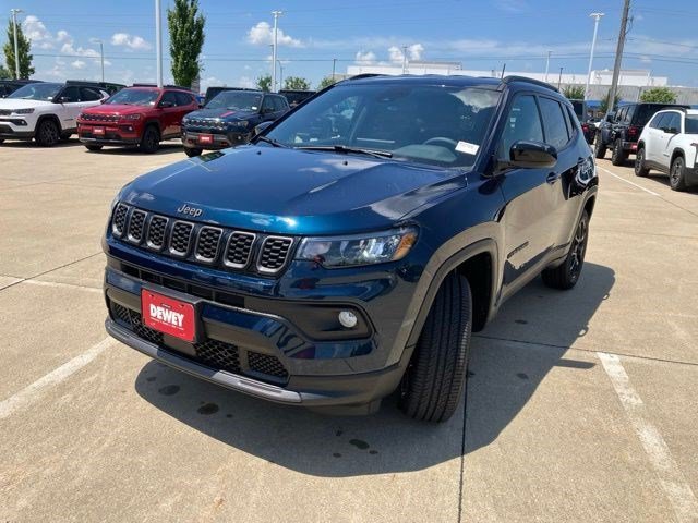 New 2026 Fathom Blue Pearl-Coat Exterior Paint Jeep Latitude Altitude image 3