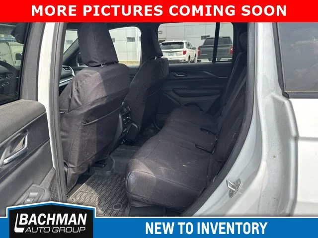 Used 2024 Bright White Clearcoat Jeep Altitude X image 4