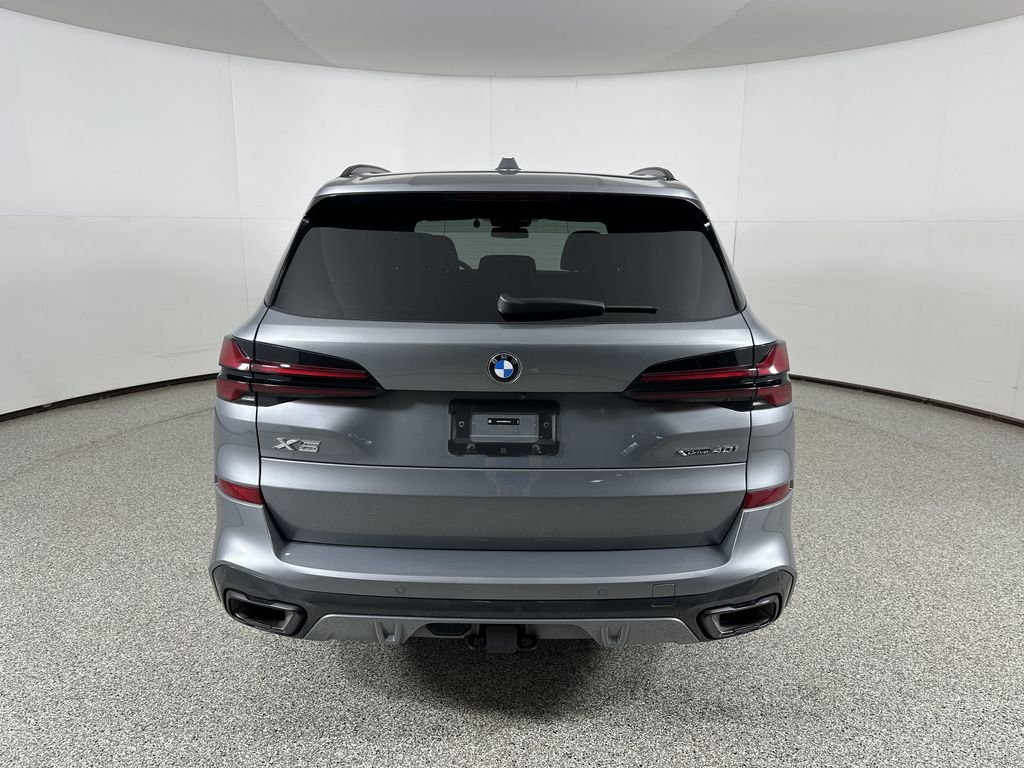 Certified Used 2024 Skyscraper Grey Metallic BMW xDrive40i image 7