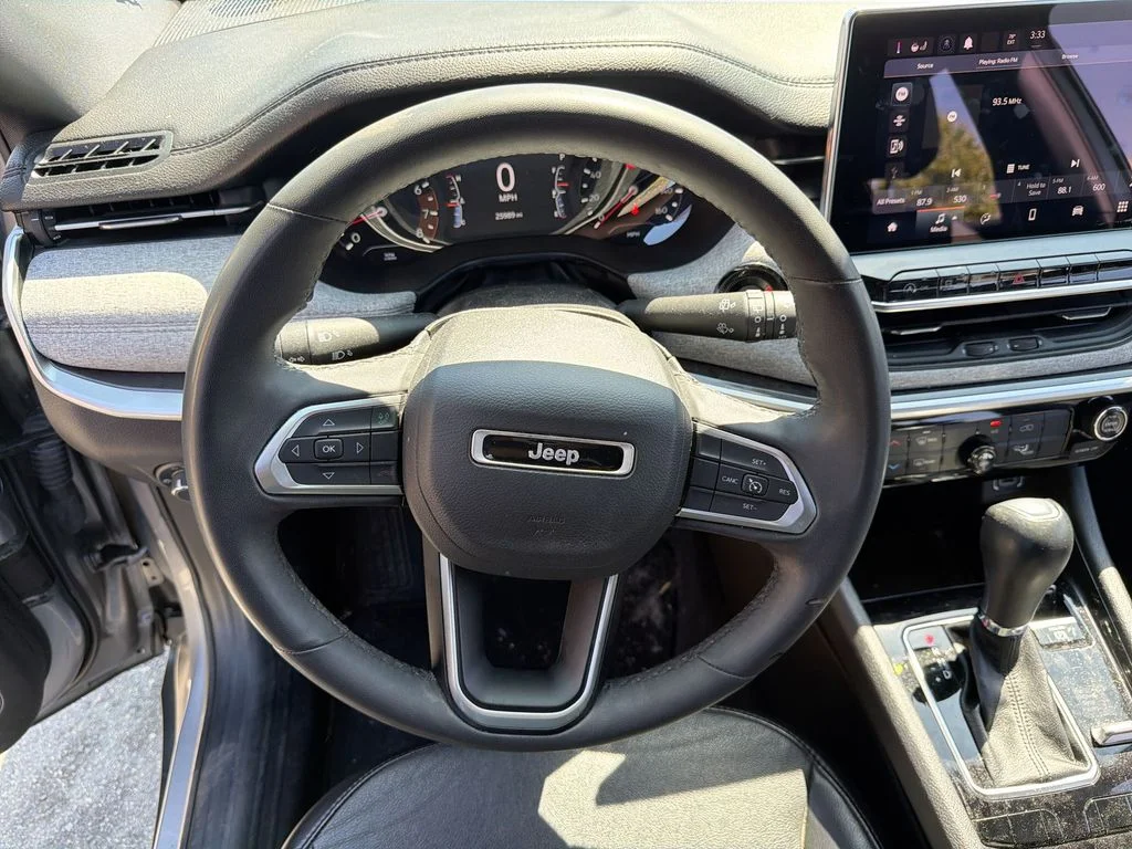 Certified Used 2023 Silver Jeep Latitude Lux image 11